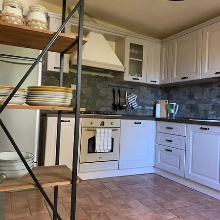 Ancient Townhouse Next Castle Holiday home Vezzano Ligure